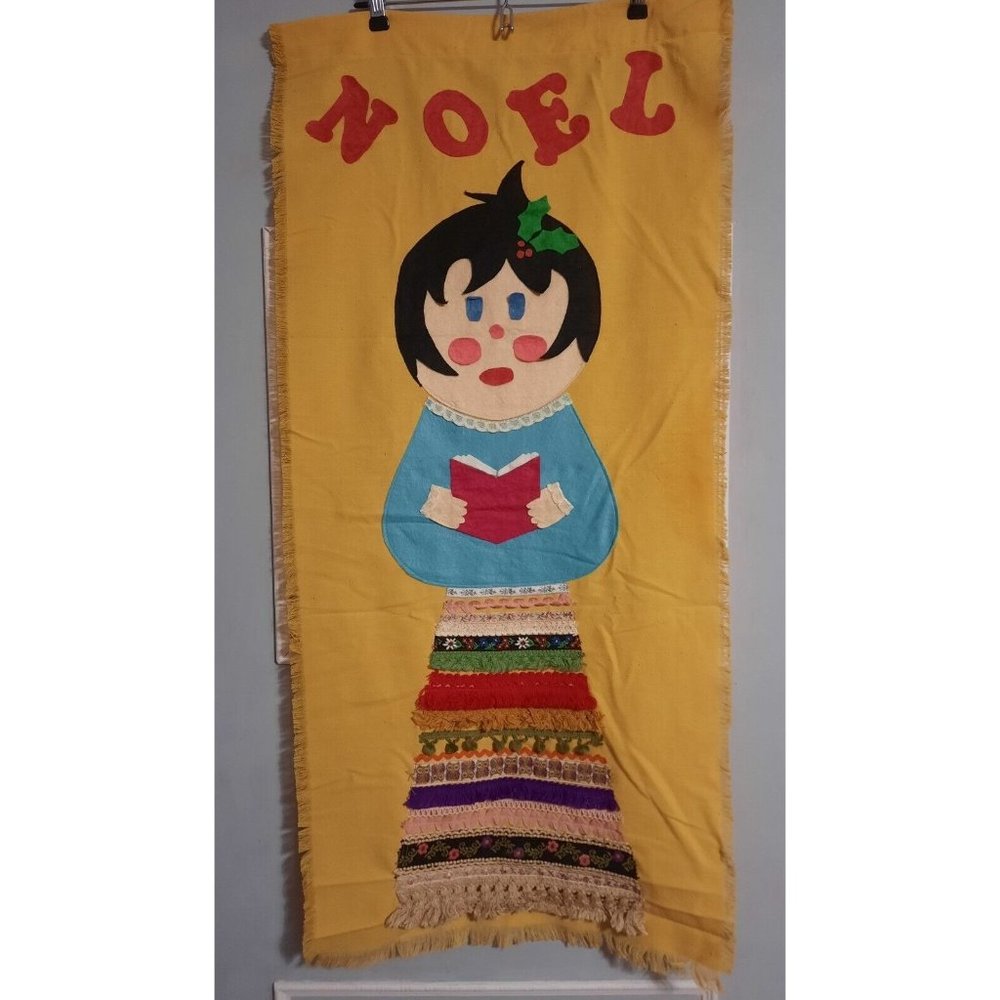 Vtg Fabric Christmas Banner Flag Wall Hanging Caroler Noel Felt  Fringe Ribbon